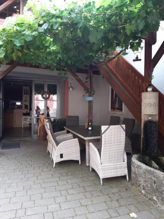 Ferienwohnung Weingut Engelhardt Rottingen Exterior foto